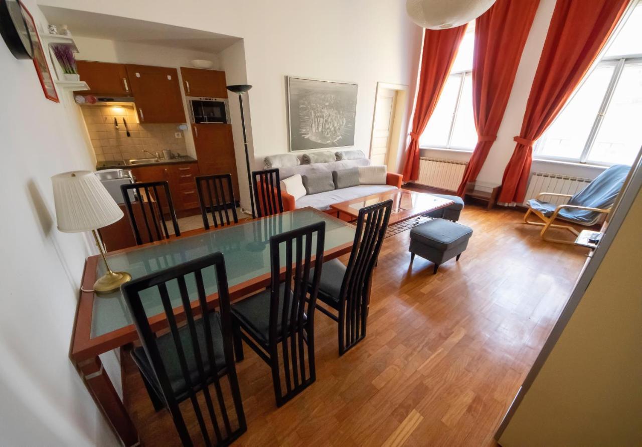 Autentic Apartments Platnerska ปราก ภายนอก รูปภาพ